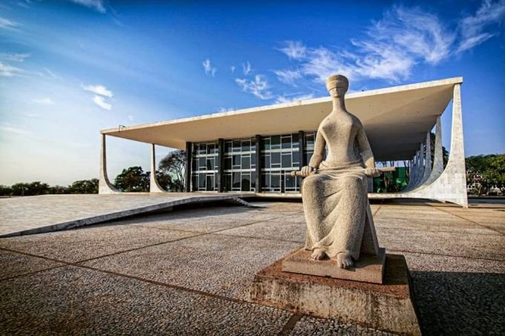 Praça dos Três Poderes — sede do Supremo Tribunal Federal